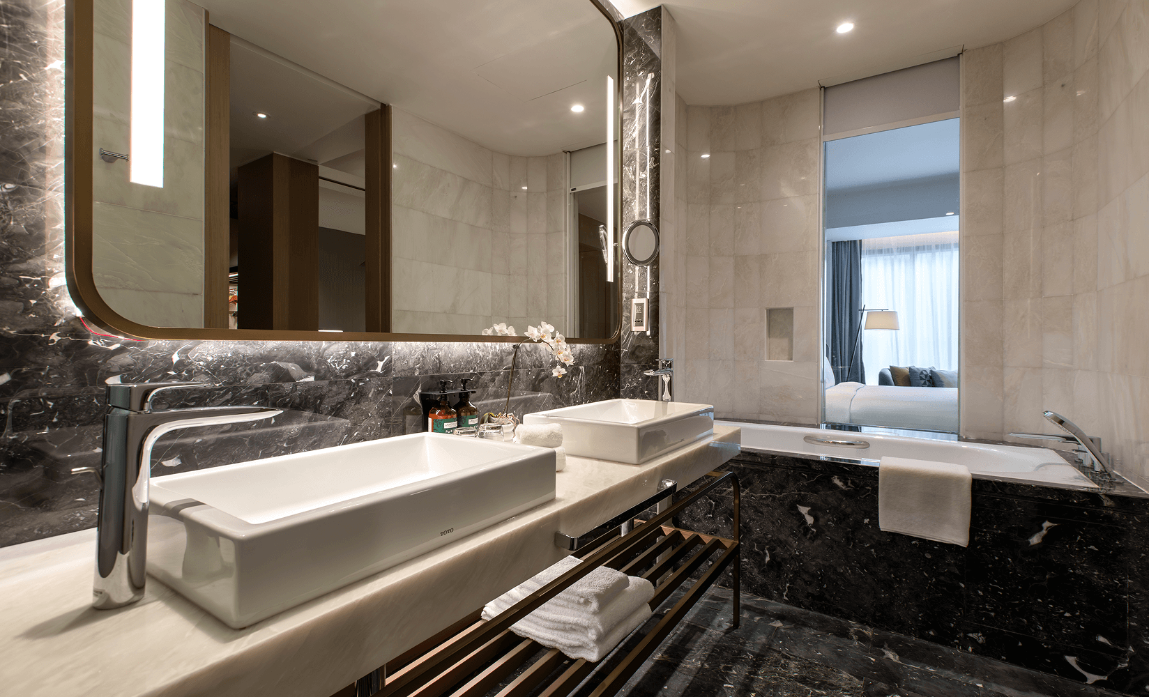 R-suite-onebedroom-slider-img-02